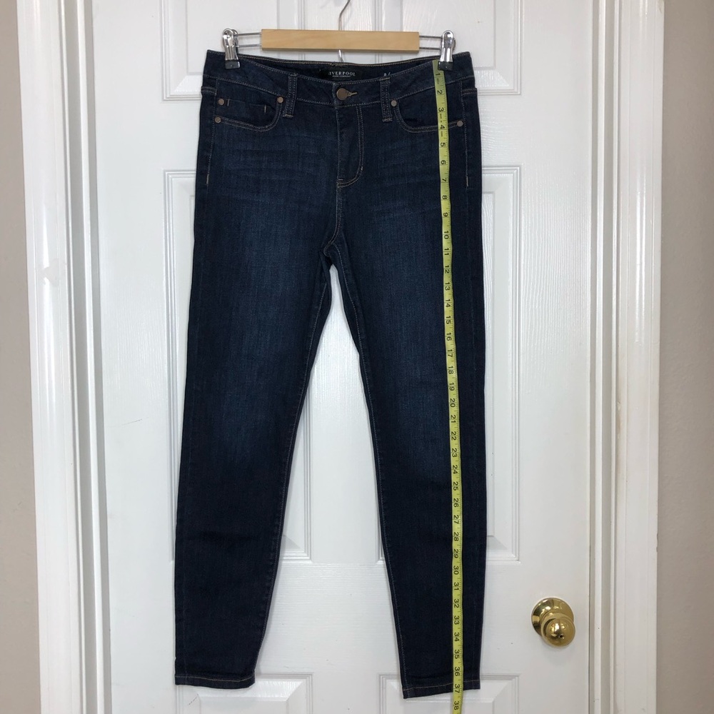 Liverpool The Crop Stretchy Dark Wash Slim Straight Mid Rise Jeans women's 8/29 - Picture 4 of 13